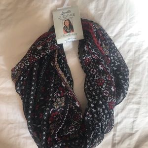 Infinity scarf